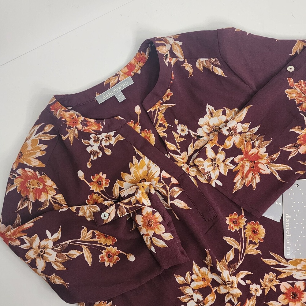 Daniel Rainn Floral Blouse Burgundy Gold Roll Tab Sleeve Womens PXS DP14198PR1‎